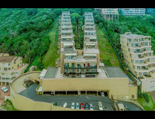 3 BEDROOM APARTMENT FOR SALE IN UMDLOTI BEACH